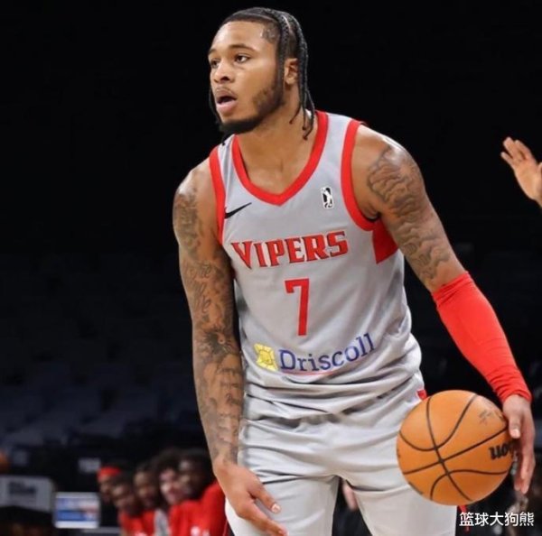 Trading 9+3 new players? The Rockets lack personnel in the backcourt, Stone may leave behind, and there is a chance to change the forward and defender